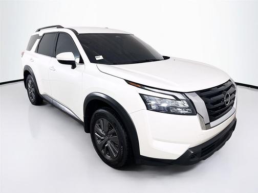 2024 Nissan Pathfinder SV FWD