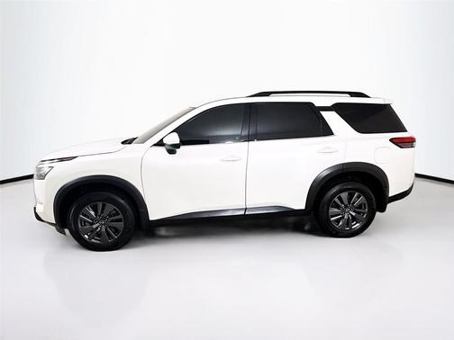 2024 Nissan Pathfinder SV FWD