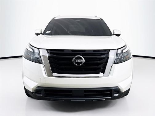 2024 Nissan Pathfinder SV FWD
