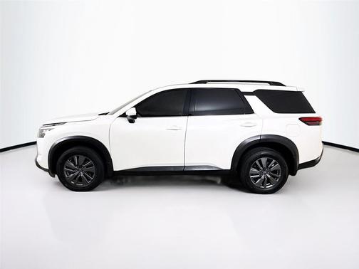 2024 Nissan Pathfinder SV FWD
