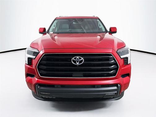 2024 Toyota Sequoia SR5