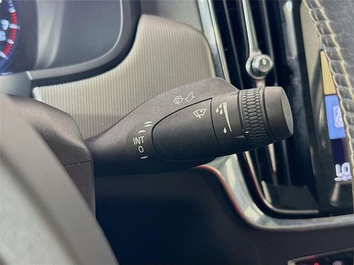 2020 Volvo S90 T6 R-Design