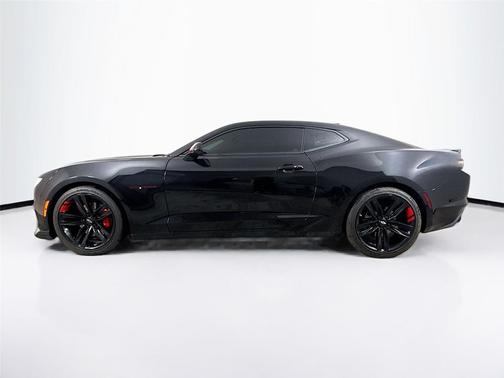 2021 Chevrolet Camaro RWD Coupe LT1