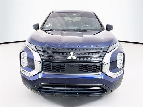 2022 Mitsubishi Outlander SE Launch Edition 2WD