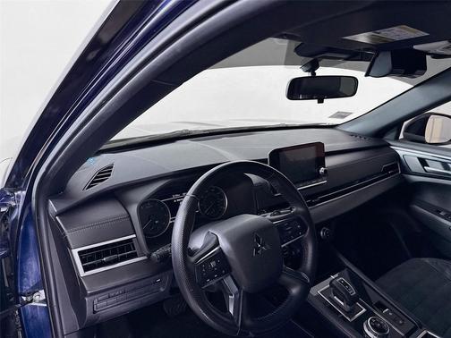 2022 Mitsubishi Outlander SE Launch Edition 2WD