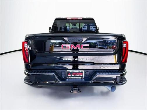 2024 GMC Sierra 2500 Denali