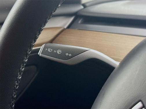 Midnight Silver Metallic 2022 Tesla Model 3 Performance