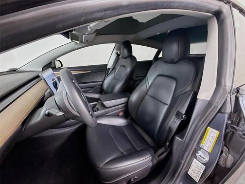 Midnight Silver Metallic 2022 Tesla Model 3 Performance