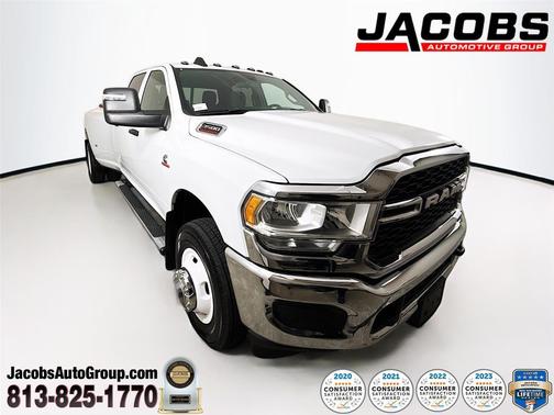 2024 RAM 3500 Tradesman Crew Cab 4x4 8' Box