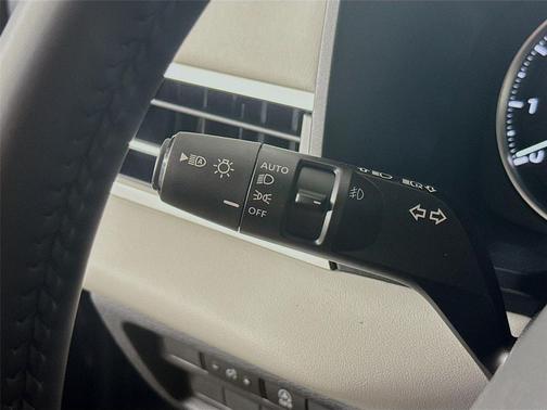 Black Diamond 2026 Mitsubishi Outlander SE
