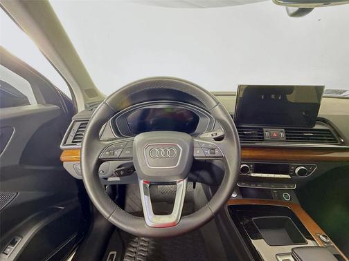 2023 Audi Q5 45 S line Premium Plus