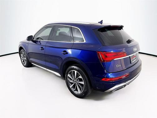 2023 Audi Q5 45 S line Premium Plus