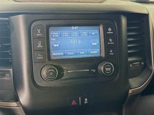 2019 RAM 3500 Tradesman Crew Cab 4x4 6'4' Box