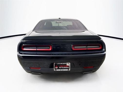 Pitch Black Clearcoat 2023 Dodge Challenger SXT