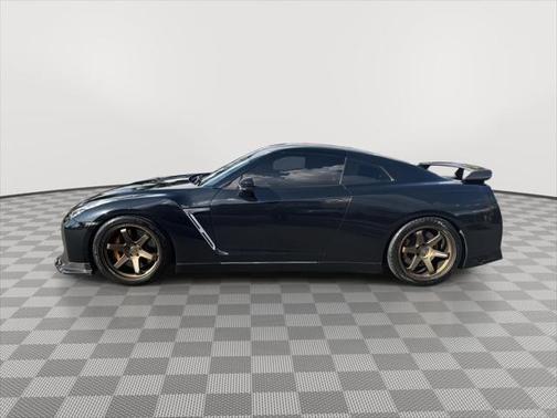 2016 Nissan GT-R Black Edition