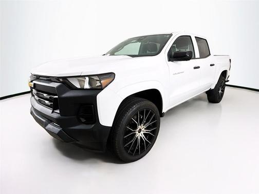 2024 Chevrolet Colorado WT