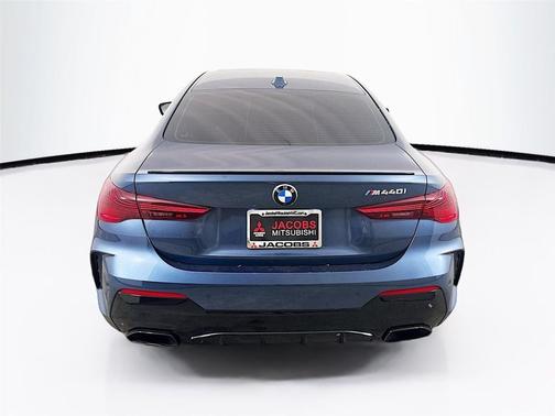 2025 BMW M440 i xDrive