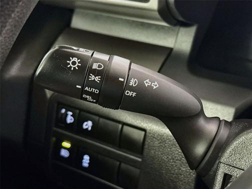 BLACK 2025 Toyota Tacoma SR5