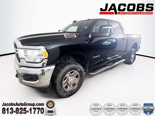 Diamond Black Crystal Pearlcoat 2024 RAM 2500 Big Horn Crew Cab 4x4 6'4' Box