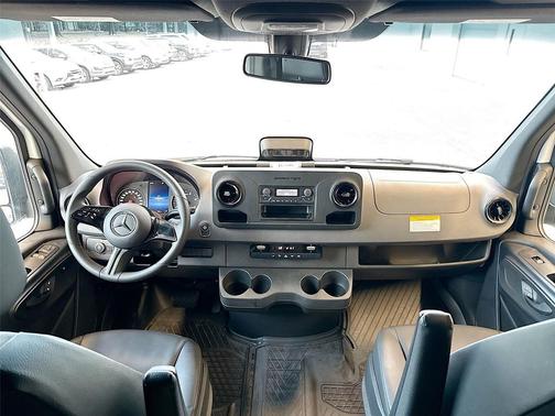2025 Mercedes-Benz Sprinter 2500 High Roof