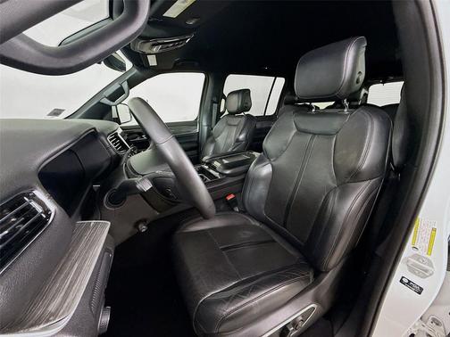 2022 Jeep Wagoneer Series II 4x2