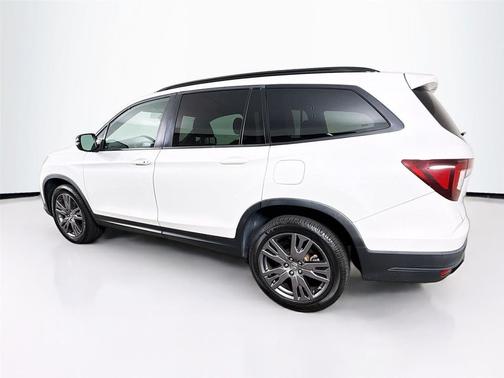 2022 Honda Pilot AWD Sport