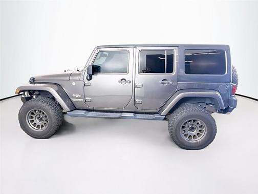 Granite Crystal Metallic Clearcoat 2018 Jeep Wrangler JK Unlimited Sahara
