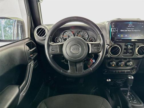 Granite Crystal Metallic Clearcoat 2018 Jeep Wrangler JK Unlimited Sahara