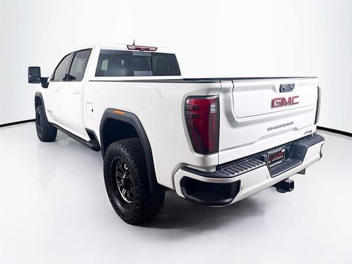 2024 GMC Sierra 2500 AT4