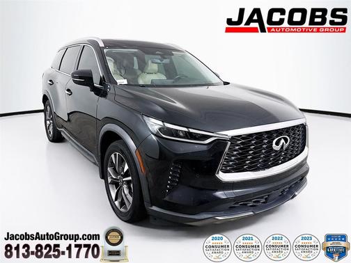 2022 INFINITI QX60 Luxe