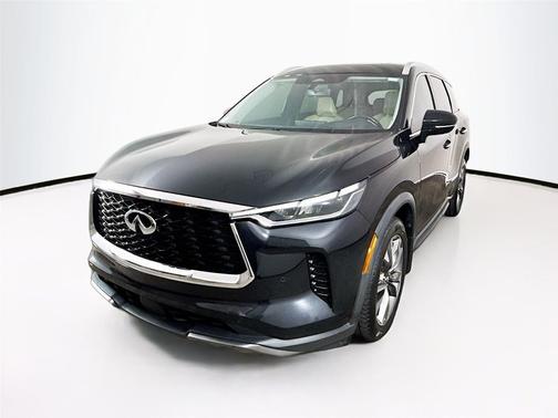 2022 INFINITI QX60 Luxe