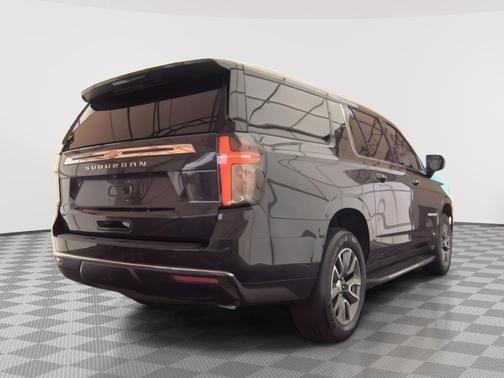 Dark Ash Metallic 2022 Chevrolet Suburban LS