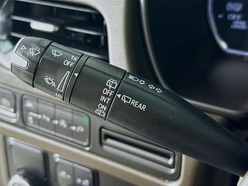 Dark Ash Metallic 2022 Chevrolet Suburban LS