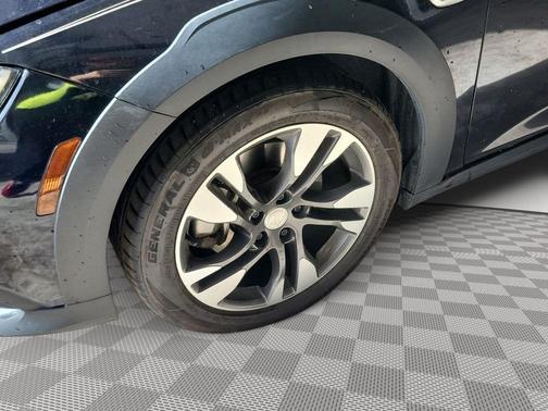 Dark Moon Blue Metallic 2019 Buick Regal TourX AWD Essence