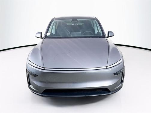 2026 Tesla Model Y Premium Rear-Wheel Drive