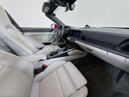 Ruby Star Neo 2023 Porsche 911 Targa 4S