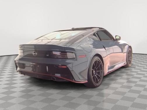 Stealth Gray/Super Black 2026 Nissan Z NISMO