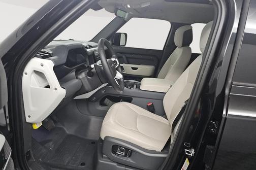 Santorini Black Metallic 2024 Land Rover Defender 130 P300 S