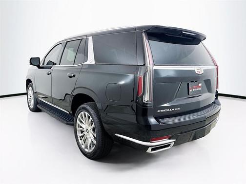 2022 Cadillac Escalade Luxury
