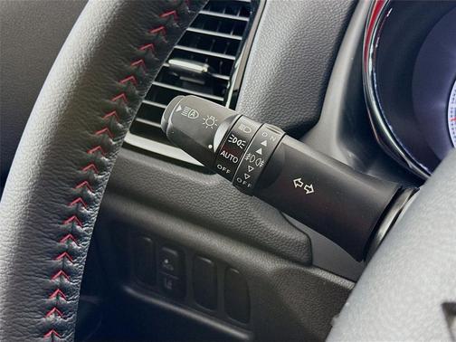 Mercury Gray Metallic 2026 Mitsubishi Outlander Sport 2.0 LE