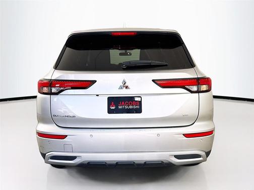2024 Mitsubishi Outlander SE 2.5 2WD
