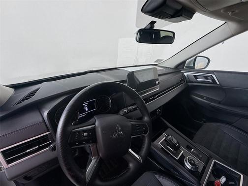 2024 Mitsubishi Outlander SE 2.5 2WD