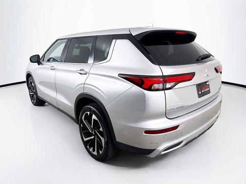 2024 Mitsubishi Outlander SE 2.5 2WD