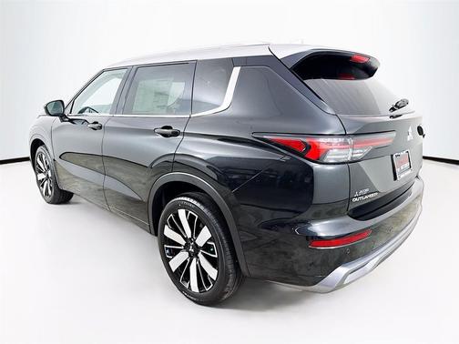 2025 Mitsubishi Outlander PLATINUM EDITION 2.5 S-AWC