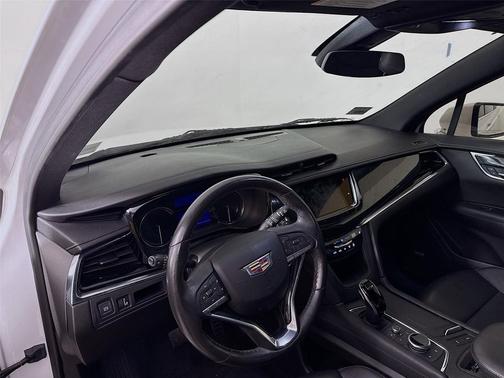 2022 Cadillac XT6 Premium Luxury FWD