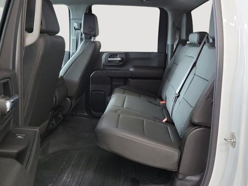 Summit White 2026 Chevrolet Silverado 3500 Crew Cab, Long Bed, WT Dual Rear Wheel, RWD
