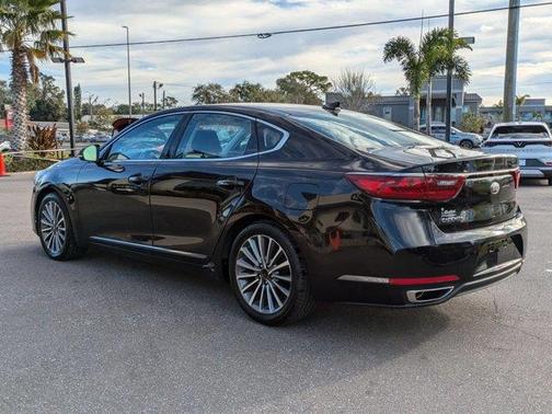 2017 Kia Cadenza Premium
