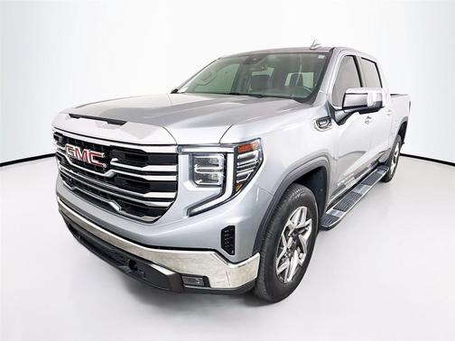 Sterling Metallic 2023 GMC Sierra 1500 SLT