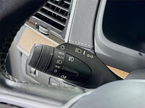 2019 Volvo XC90 T6 Inscription