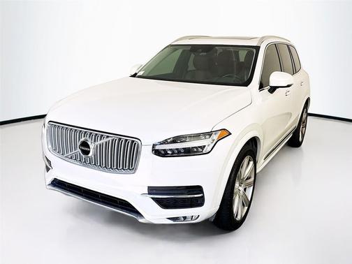 2019 Volvo XC90 T6 Inscription